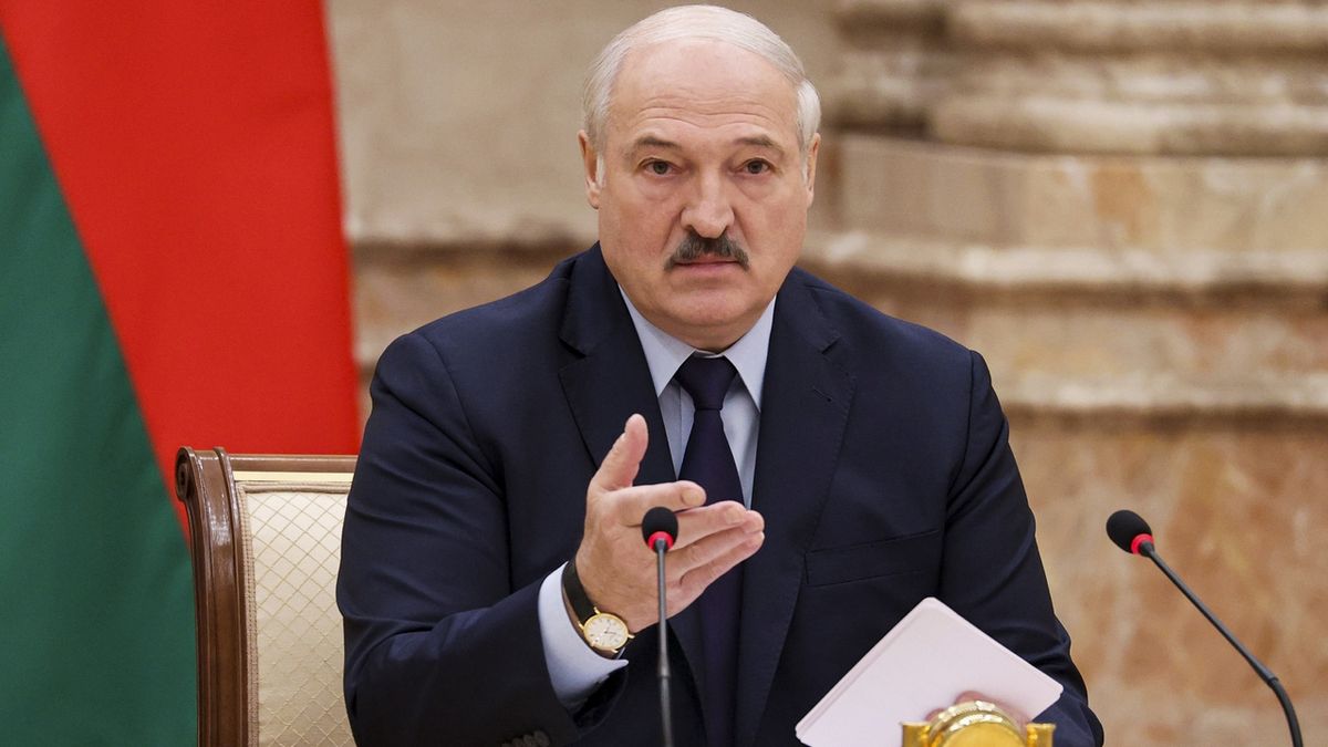 Dostaneme vás, slibuje Lukašenko opozičním předákům po zastřelení důstojníka KGB